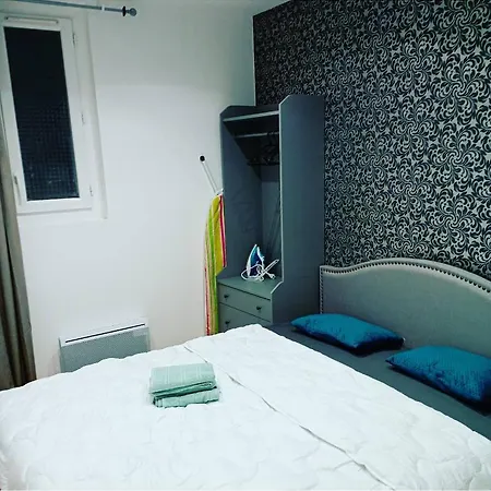 ** Chic , Epure & Pragmatique ** * Ivry-sur-Seine